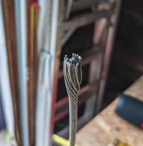 wrapping the outerwires around the wedge
before assembling a
Sta-Lok terminal.