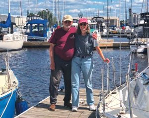 these days Karen and Jerry and Mystic, theboat they have sailed together since 1991, haunt the
docks at Barker’s Island Marina in Superior, Wisconsin.