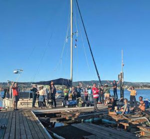 Ashley and Scott's going awayparty at the docks of Encinal Yacht Club
preceding the start of their journey to the
Chesapeake.