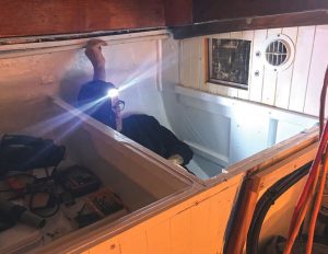 the new pantryspace was so large that
the author’s husband,
Jeremy, could sit inside.