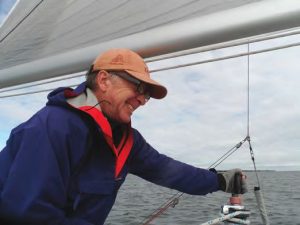 It’s easy to see how a bump cap can helpwhen Drew is standing just a little too
high or going down the companionway
in waves.