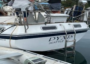 A long swim ladder isneeded to reach the
water from the raised
afterdeck.