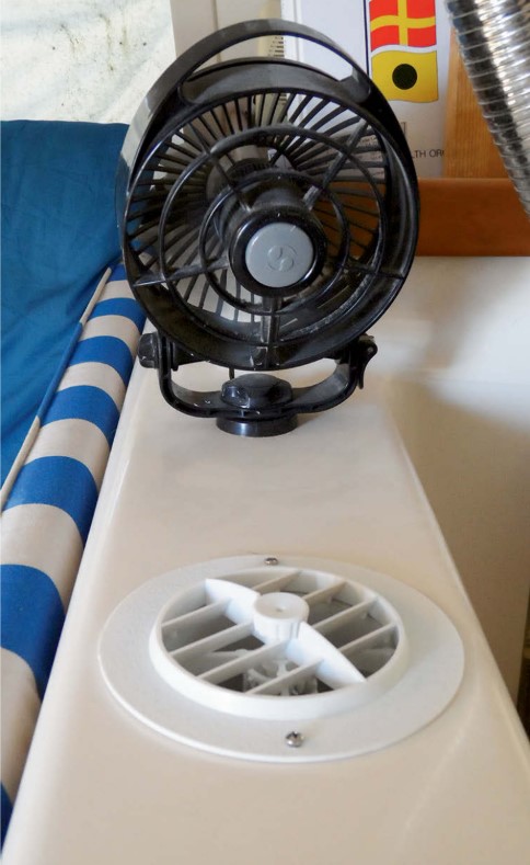 air outlet with fan