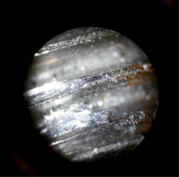 screw threads magnified