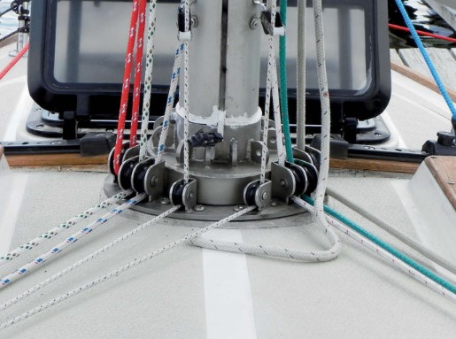 sailboat mast lines