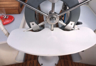 Table for one, anyone? Jack’s ingenious spoke-supported table provides that extra place setting for occasions when the regular cockpit table isn’t quite large enough.