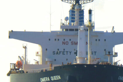 Picture of a large ship