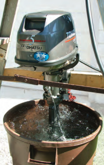 To avoid damage, cooling water must be flowing from the back of the motor when it is running.