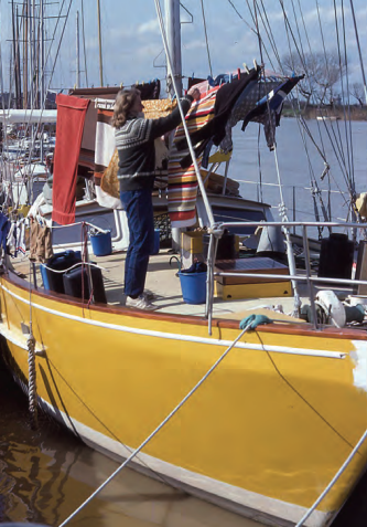 Tientos was fitted with a new bowsprit (note the white primer on the bow) while the Lucas family wintered aboard her on the Tiber River in Italy.