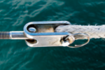 This eye-splice is connected to a turnbuckle toggle by means of a clevis pin. The turnbuckle is used to tension the lifeline.