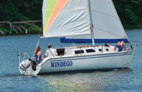 Lest anyone accuse Alex Krinickas of poor sail trim, the luff boltrope on Windego’s mainsail has stretched and cannot be properly tensioned.