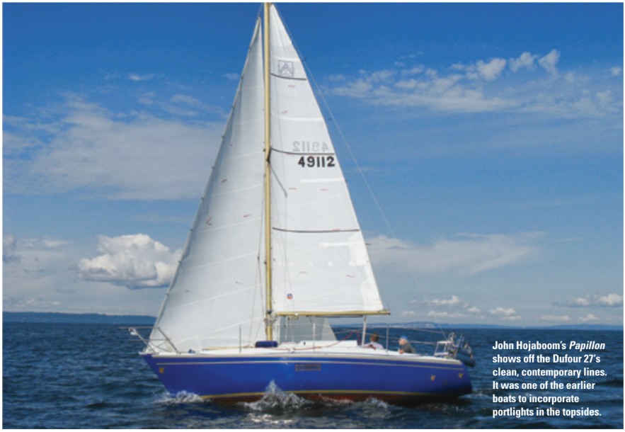 John Hojaboom’s Papillon shows off the Dufour 27‘s clean, contemporary lines. It was one of the earlier boats to incorporate portlights in the topsides.