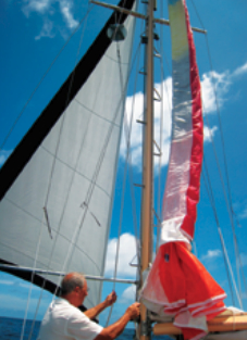 In light air, working at the mast is no problem.