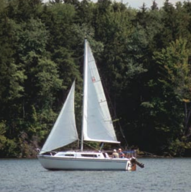 Lazy Daze, a 1976 American 23, owned by Dan Merkle, enjoys a light and lazy summer day.