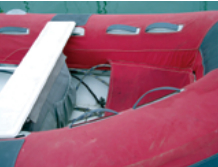 These chaps incorporate handy features such as a splash guard, as well as pockets for storing safety equipment.