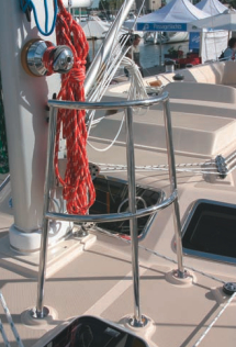 Sissy bars or mast pulpits