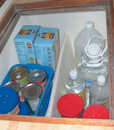 Beer and sodas go in a separate compartment, which maintains temperatures of about 45 degrees. The frozen food goes in the bottom of the box, set at 32 degrees.