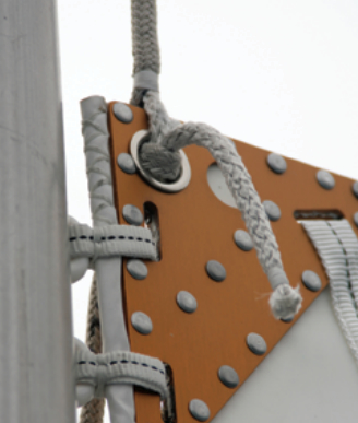 No need for a shackle at the head of this sail with the help of double-braided line and Paul’s clever trick.