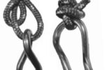 The buntline hitch is simple to use once you’ve learned to tie it.