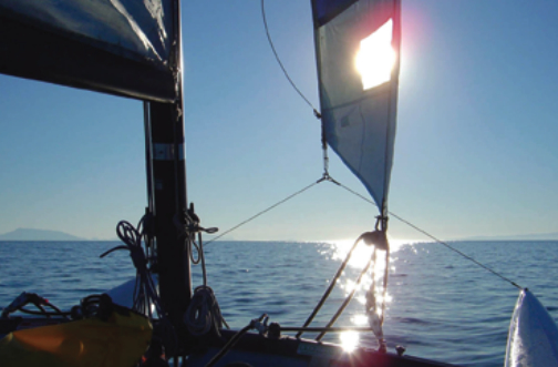 Picture of the ocean from a Hobie Cat
