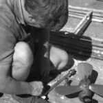 Assembling an Autostream self-feathering propeller.
