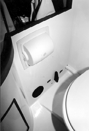 An unobtrusive diverter handle on a Victoria 37.