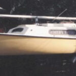 One of the best buys of the time, the South Coast 22 shows an unmistakable Alberg influence. Kits or factory-finished versions were available. Wayne and Diane Martling’s 1977 South Coast 22, Family Fun, above.