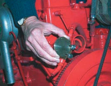 With a quick-release cover using screws requiring only finger-tightening, Speedseal makes impeller inspections easy and more likely to happen.