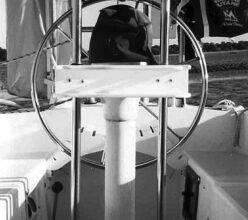 Miss Bohicket’s cockpit layout with wheel steering.