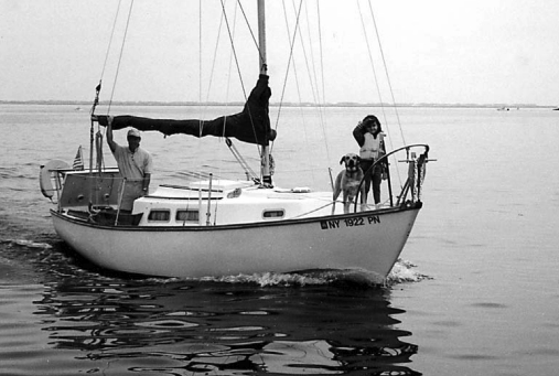 A picture of Sea Sprite, a Cape Dory 25, sailing