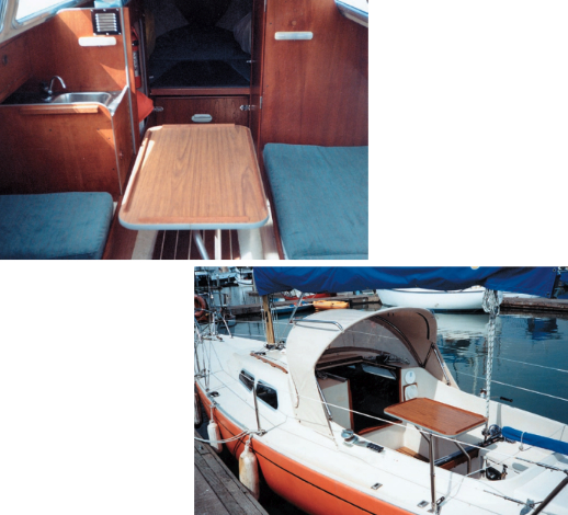 The table in Espresso is interchangeable, serving as a cockpit and a dinette table.