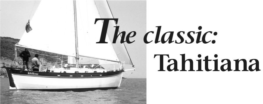 Tahitiana sailing