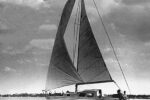 The New Horizons cruising sloop was designed by Sparkman & Stephens in 1957. Ray was miffed at the designers for creating a similar boat for Douglas & McLeod three years later, the Tartan 27.